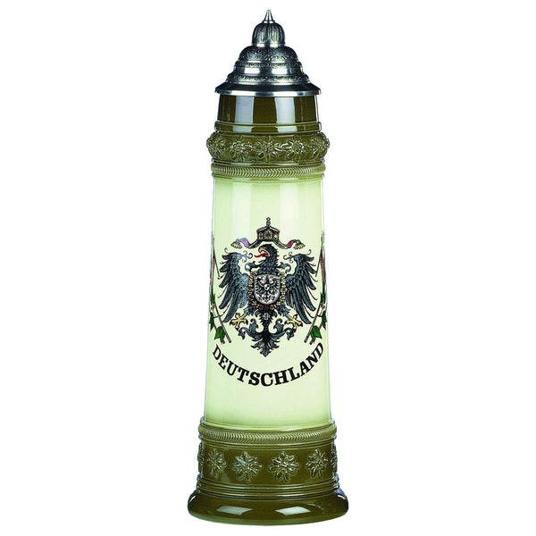 This King 5 liter (169 fl oz) comes in green shades. The dark rim on the top and bottom draws all the attention to the German eagle in black on light green background.