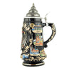 On this Side of the black Beer Stein are the Images of Famous Landmarks in Germany in bright colors. So you can see, among other things, the Brandenburg Gate in Berlin, the Church of Our Lady in Munich, the Cologne Cathedral